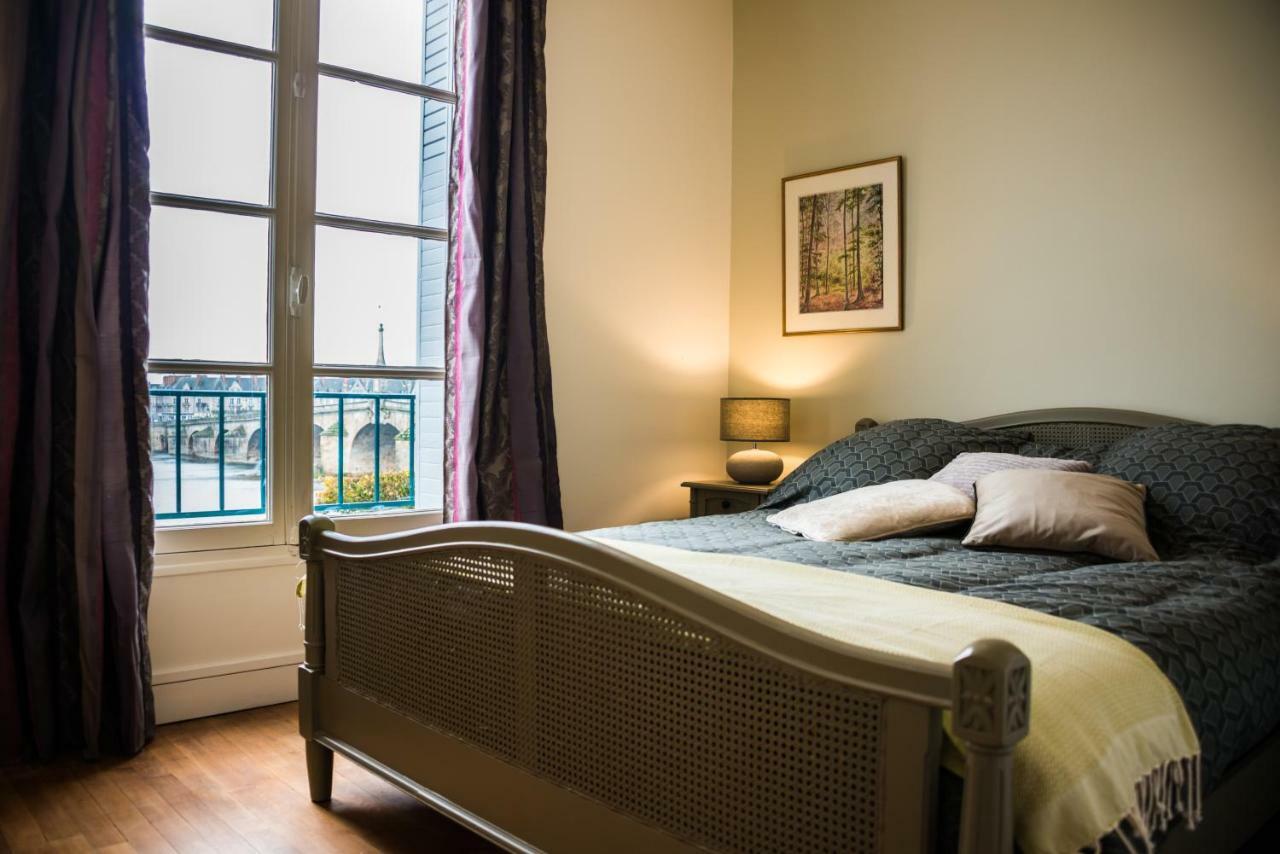 Les Lumieres De La Loire Apartment Блоа Екстериор снимка